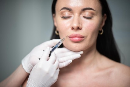 Контурная пластика лица